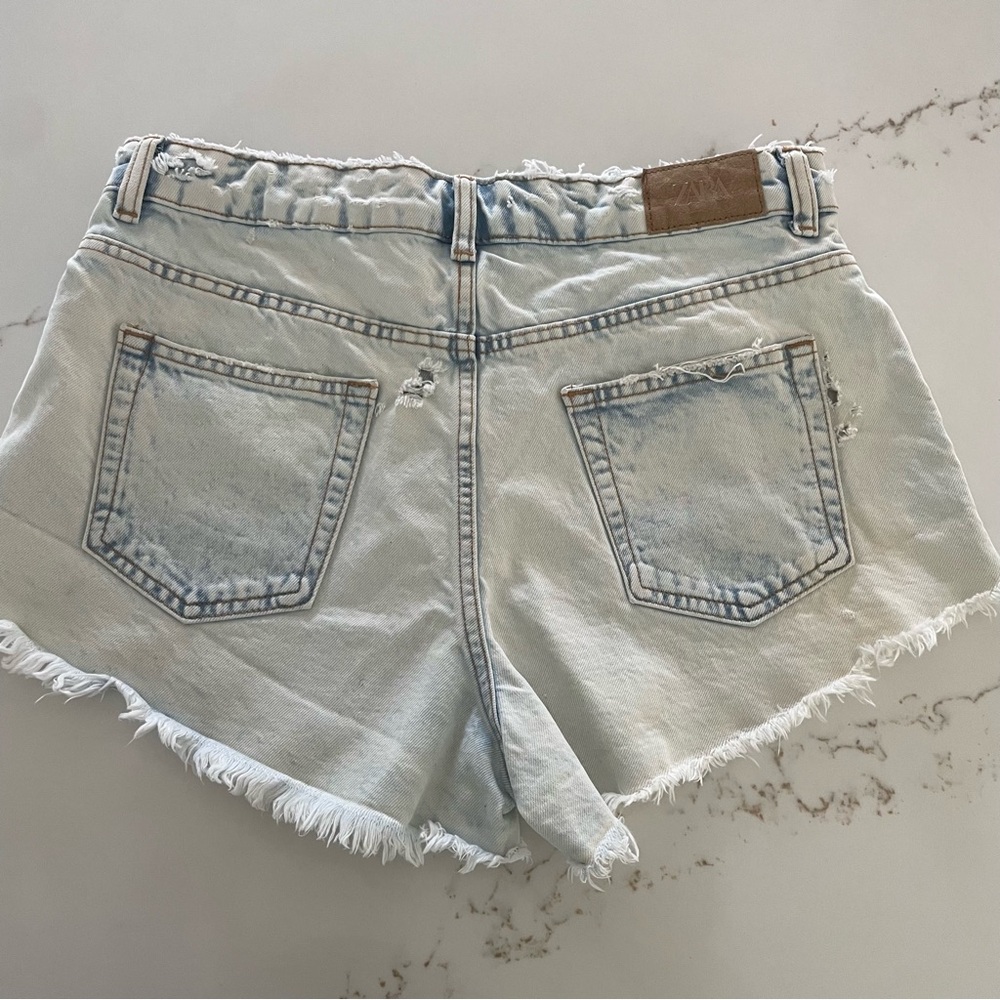 ZARA HIGH WAIST RIPPED BLACK DENIM JEAN SHORTS! - Picture 7 of 7